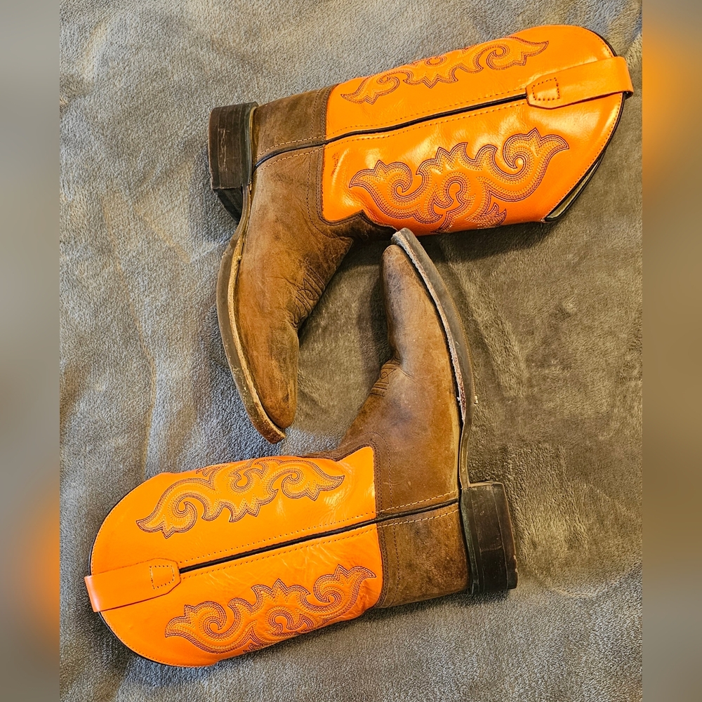 Boys boots